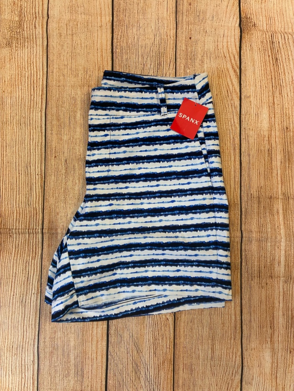 SPANX Women’s Shorts Size Medium